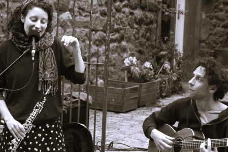 Aperitivo in musica con il duo PETÌ PETÀ